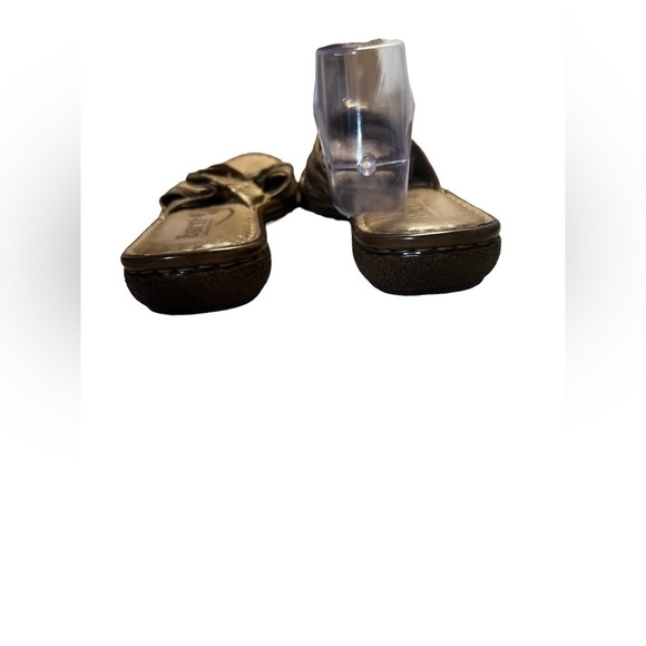 BORN Womens Size 11/43 Gold Foil Metallic 2 Strap Slip On Sandals Slides - Picture 2 of 5